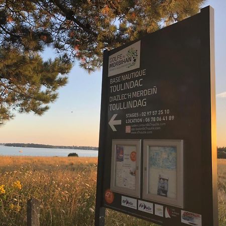 Maison Vue Mer Dans Le Golfe Du Morbihan バダン エクステリア 写真